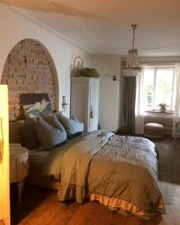 Pension Chapeau Konukevi 4*