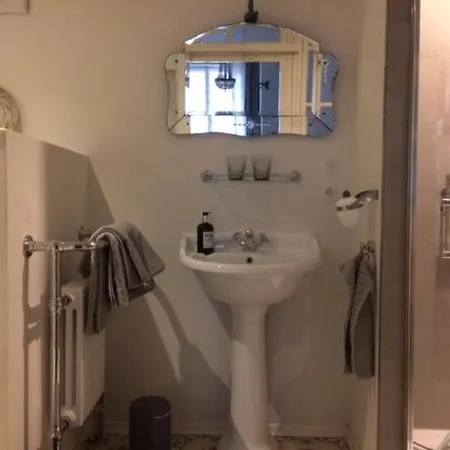 Konukevi Pension Chapeau