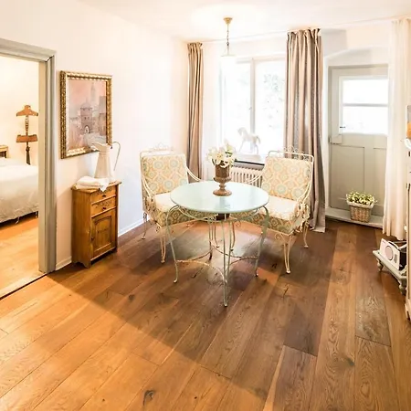 Pension Chapeau 4* Landsberg am Lech