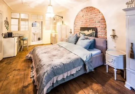 Guest house Pension Chapeau *