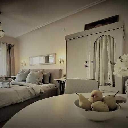Pension Chapeau Guest house *